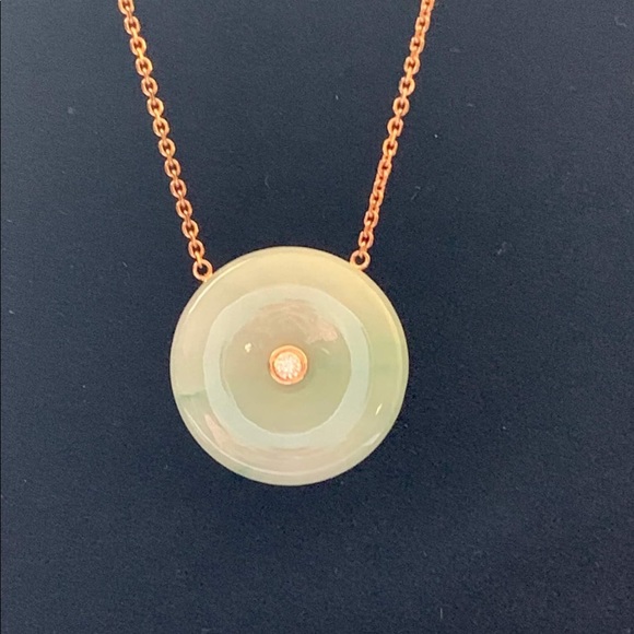 Beautiful jade pendant with 14K rose gold chain - Picture 3 of 8